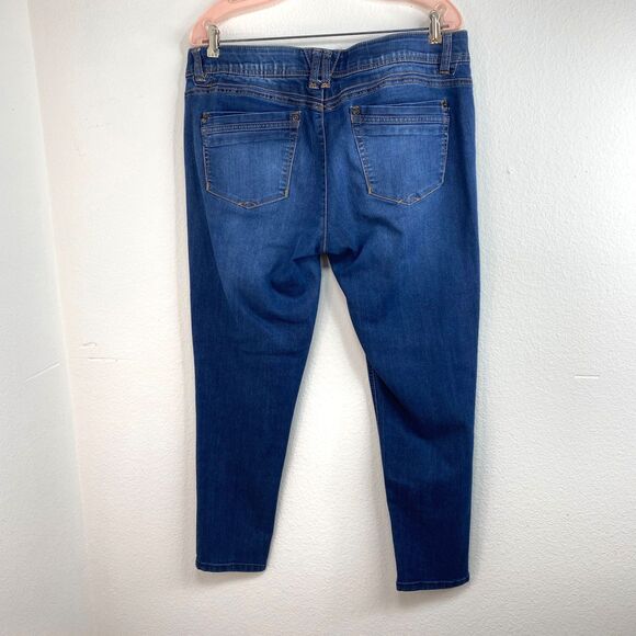 Womans Democracy Jeans 14 AB Tecnology Waist 36" Inseam 27.5" No Roll Waist - Picture 8 of 16